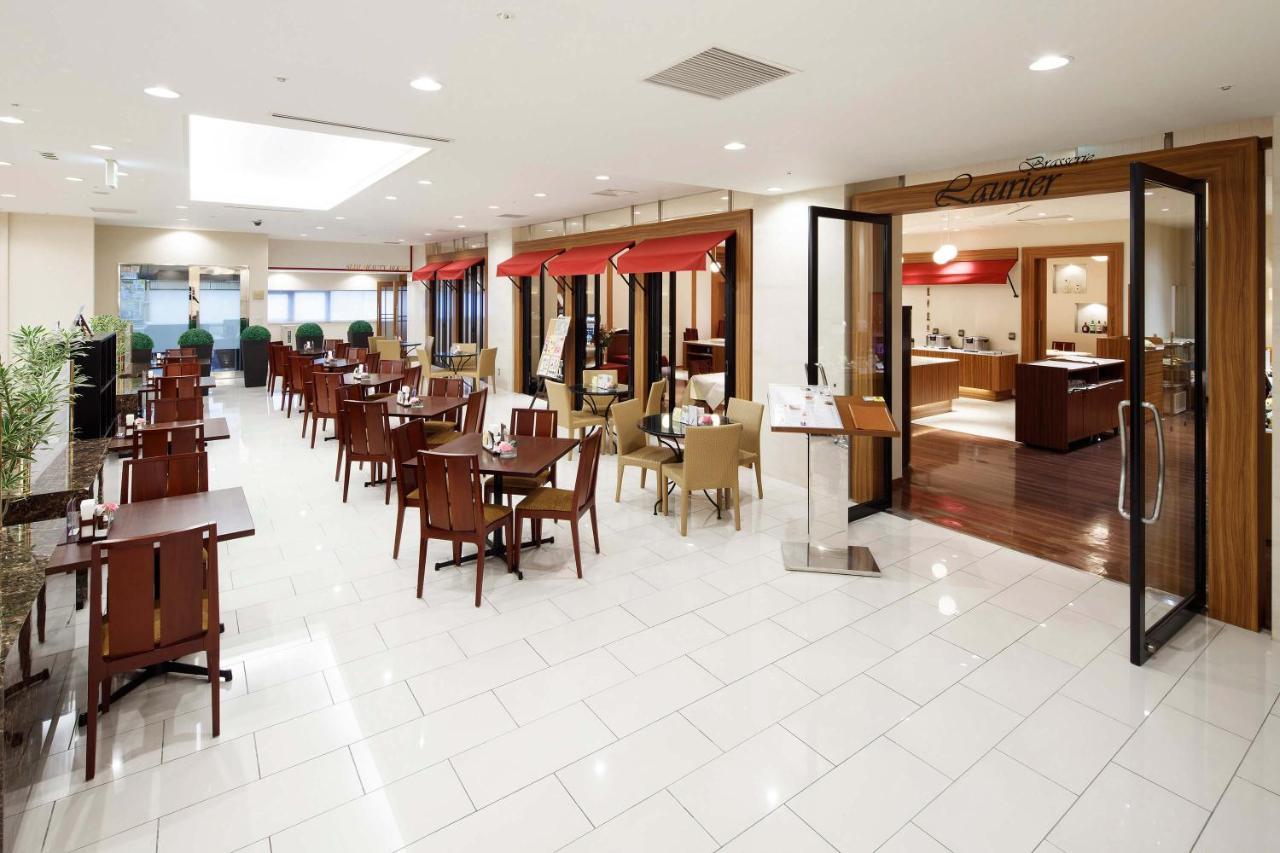 Hotel Metropolitan Takasaki Exteriör bild