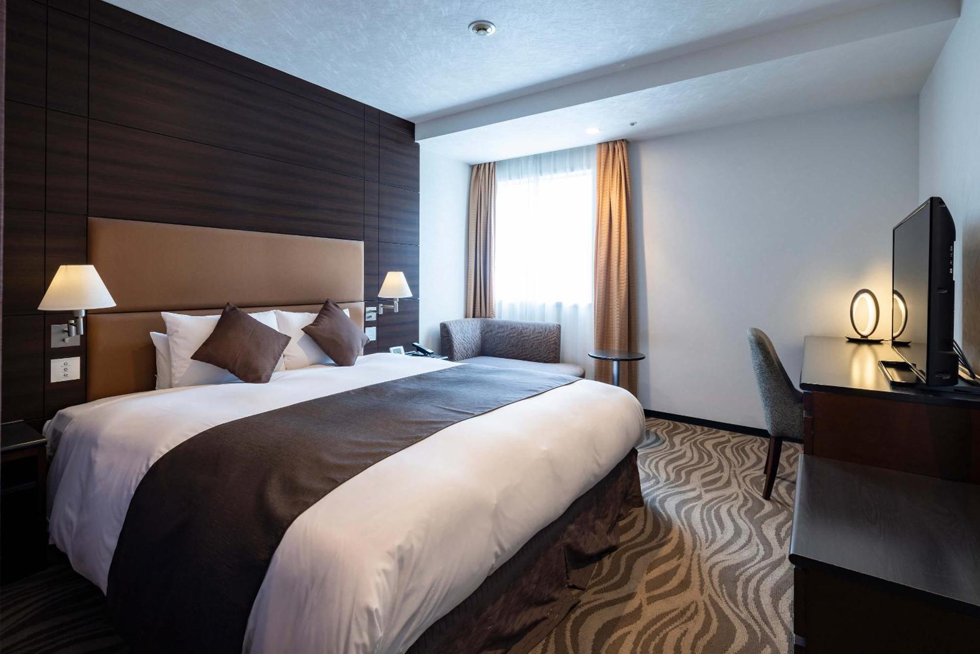 Hotel Metropolitan Takasaki Exteriör bild