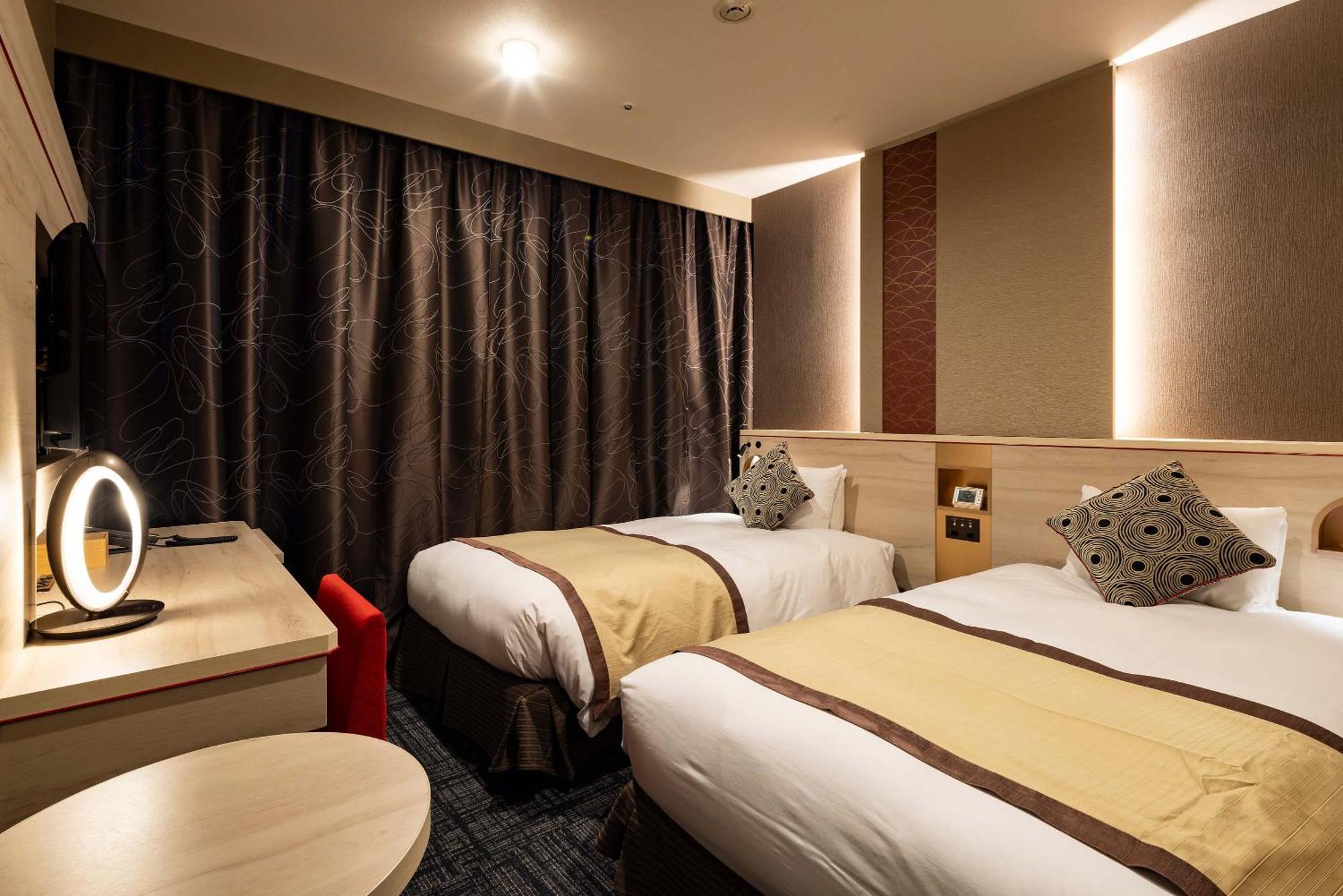 Hotel Metropolitan Takasaki Exteriör bild