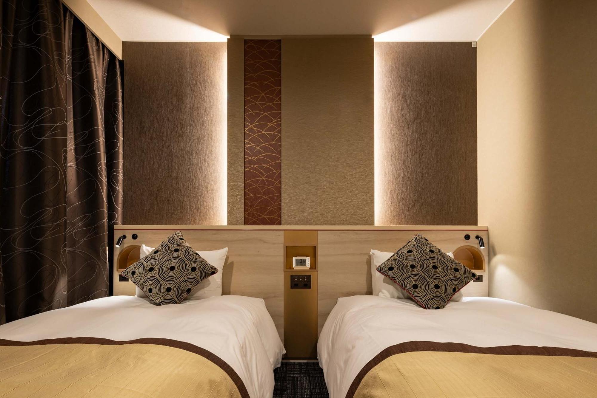 Hotel Metropolitan Takasaki Exteriör bild