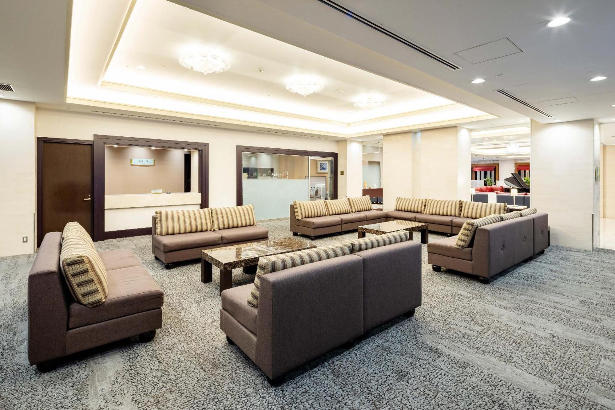 Hotel Metropolitan Takasaki Exteriör bild